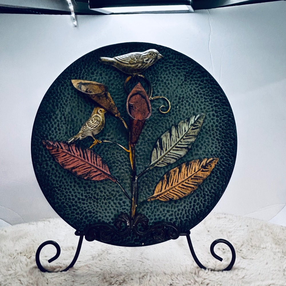 Round Metal Wall Art Plate Birds Calla Lily Leaves Textured Green Gold‎ Rustic
